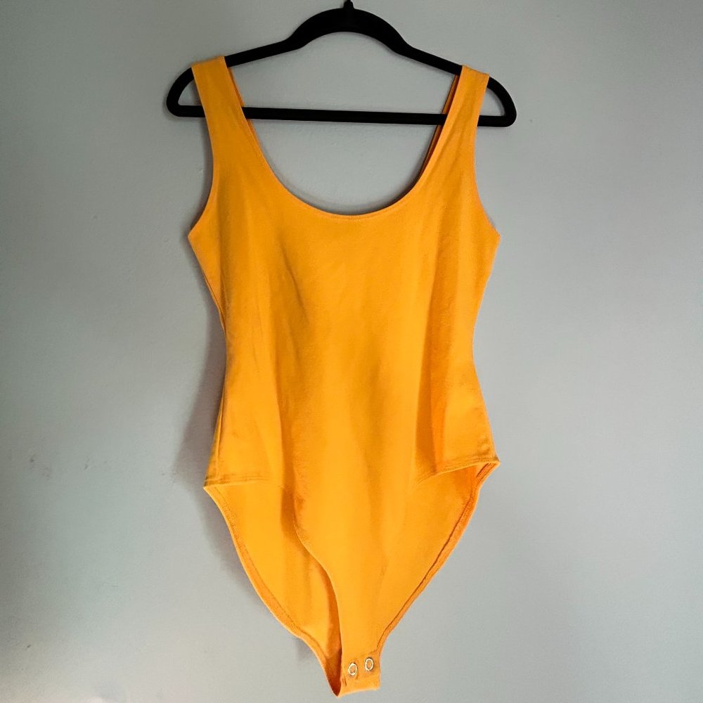 Women's Mustard Sleeveless Bodysuit - Medium ( Used )